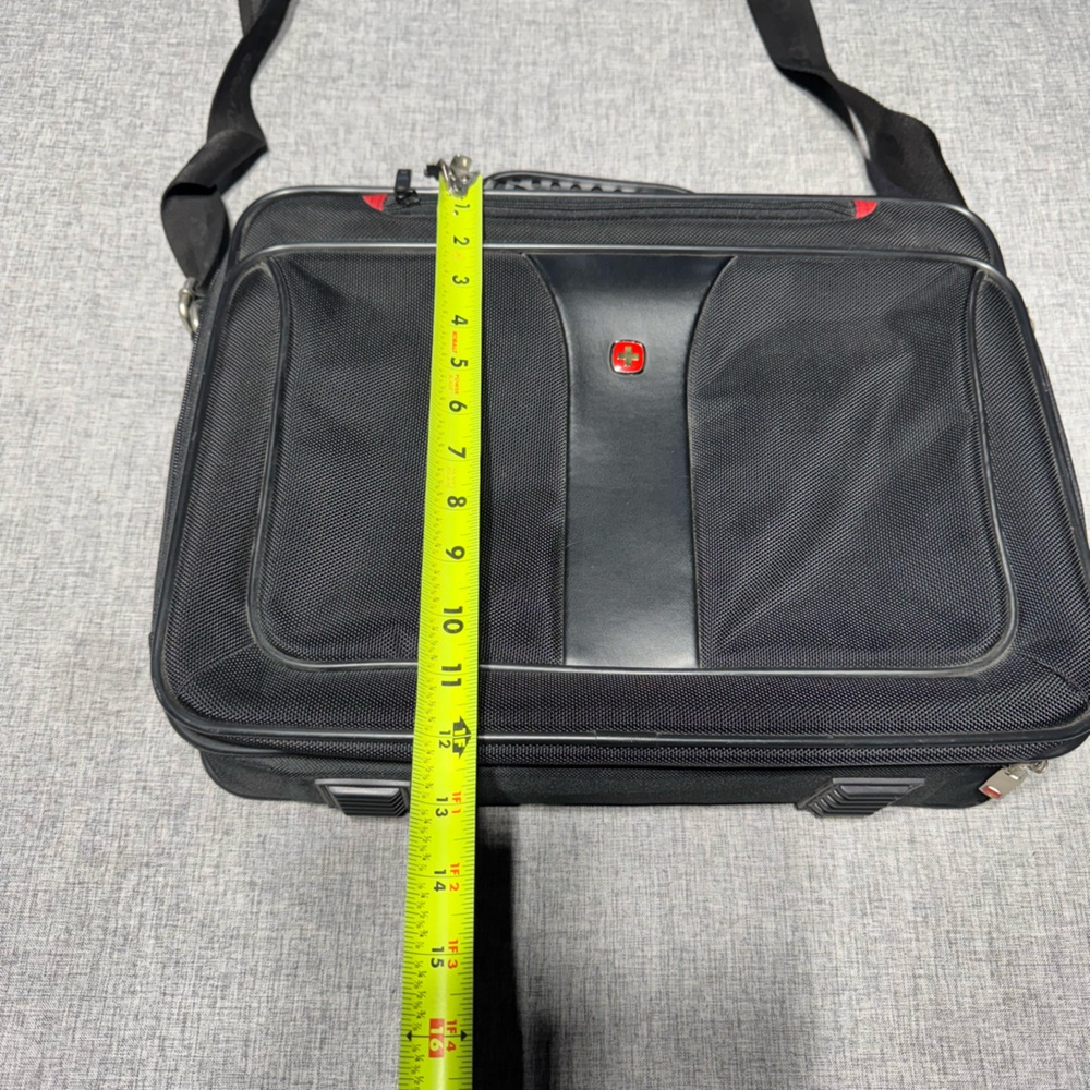 Wenger Swiss Army Laptop Briefcase - Picture 11 of 11